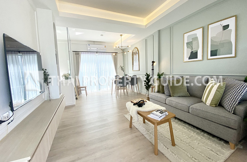 Townhouse in Bangnatrad 