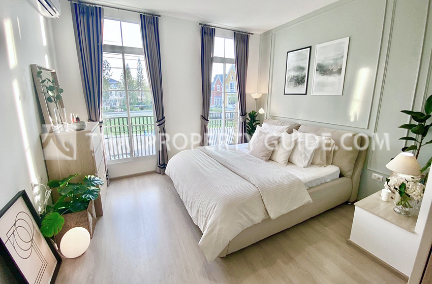 Townhouse in Bangnatrad 