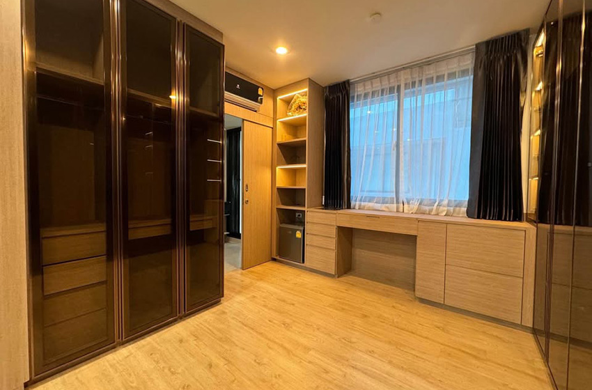 Townhouse in Pattanakarn 