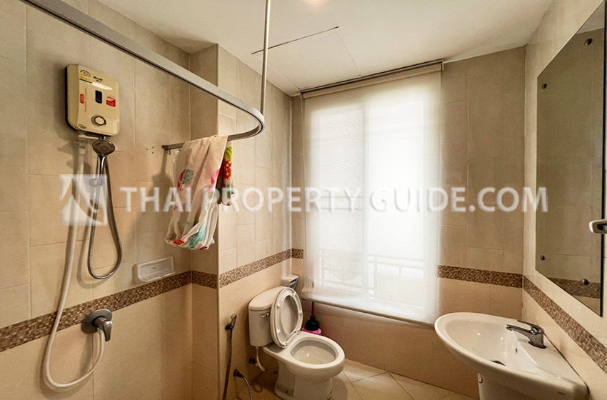 Townhouse in Rama​ 9​ -​ Ramintra 