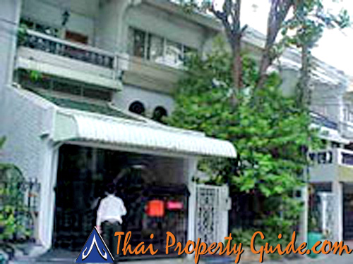 Townhouse in Sathorn 