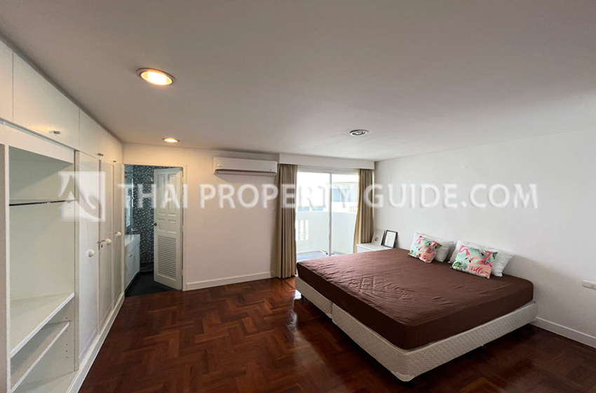 Townhouse in Sathorn 
