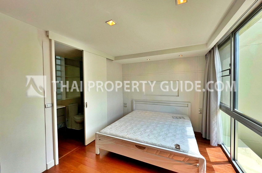 Townhouse in Sathorn 