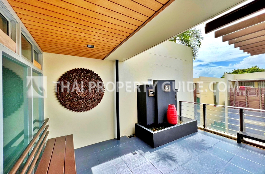 Townhouse in Sathorn 