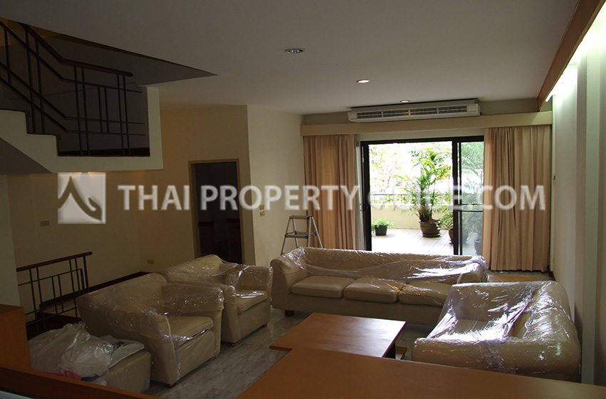 Townhouse in Sukhumvit 