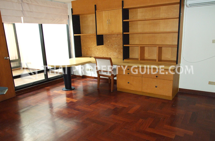 Townhouse in Sukhumvit 