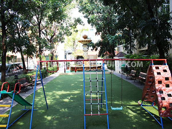 Townhouse in Sukhumvit 