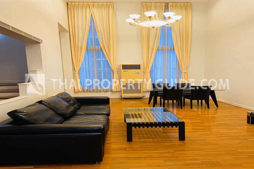 Townhouse for rent in Sukhumvit