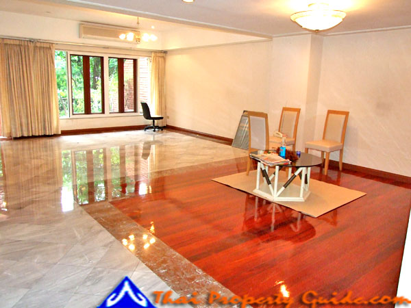 Townhouse in Sukhumvit 