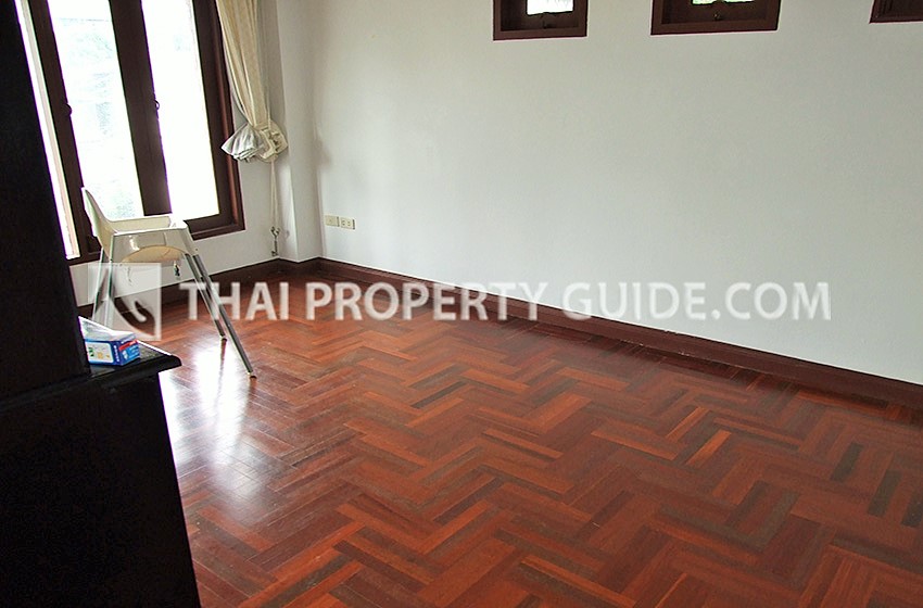 Townhouse in Sukhumvit 