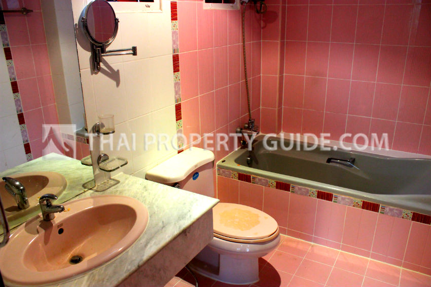 Townhouse in Sukhumvit 