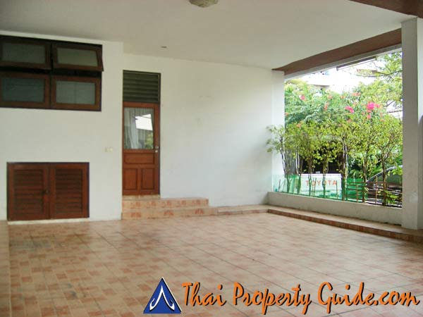 Townhouse in Sukhumvit