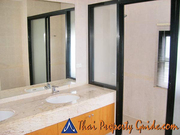 Townhouse in Sukhumvit 