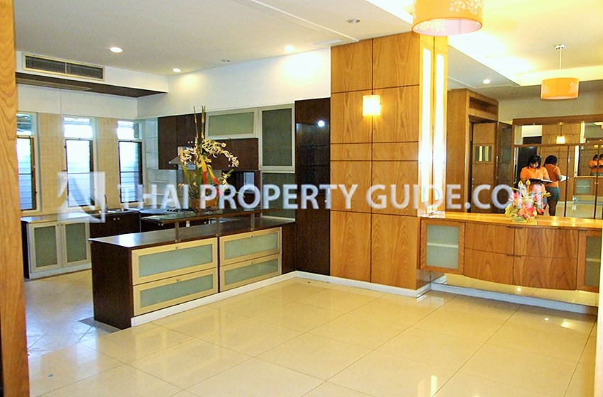 Townhouse in Sukhumvit 