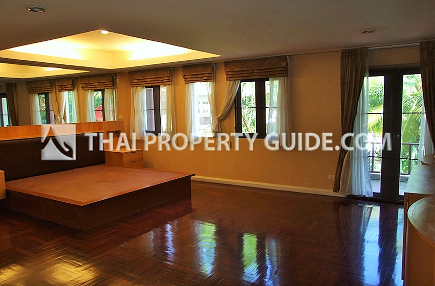 Townhouse in Sukhumvit 