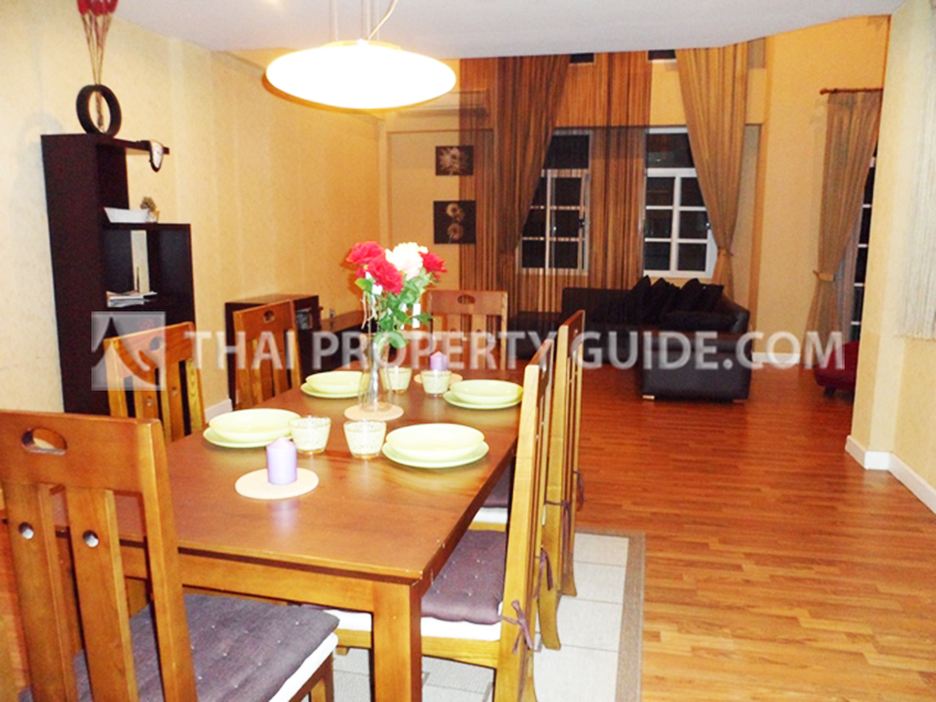 Townhouse in Sukhumvit 