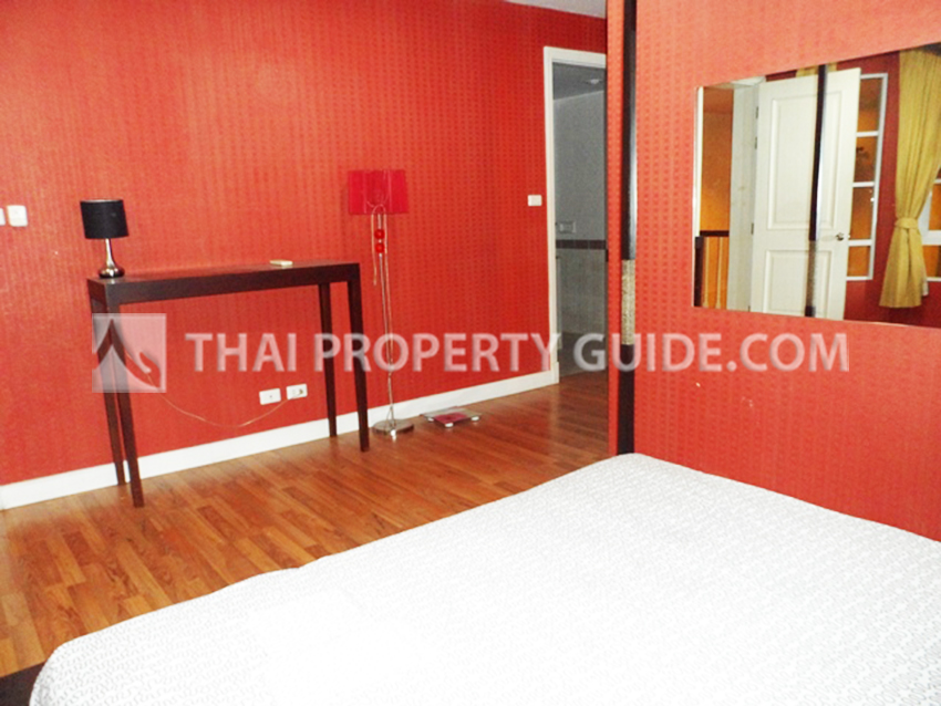 Townhouse in Sukhumvit 