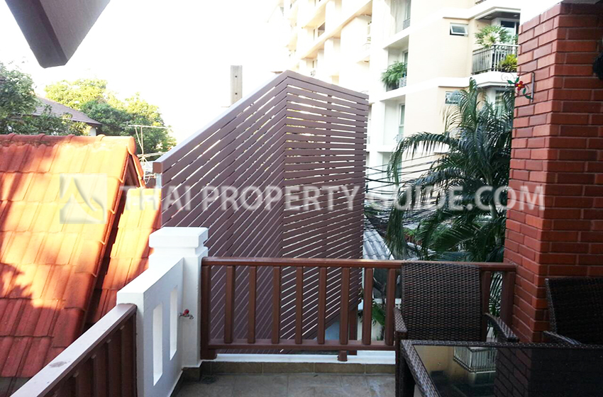Townhouse in Sukhumvit 