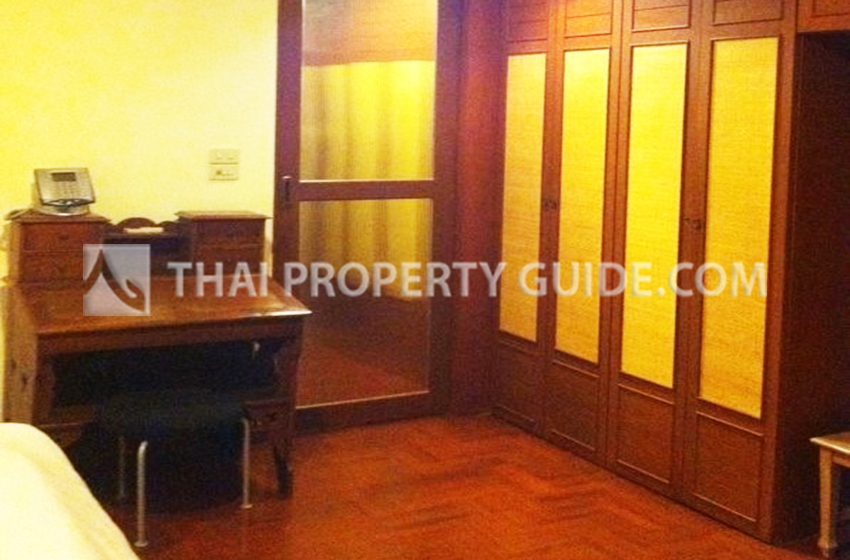 Townhouse in Sukhumvit 