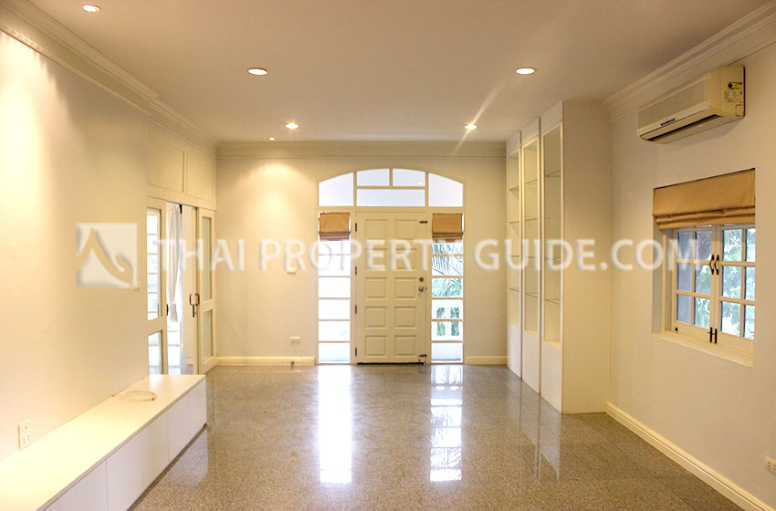 Townhouse in Sukhumvit