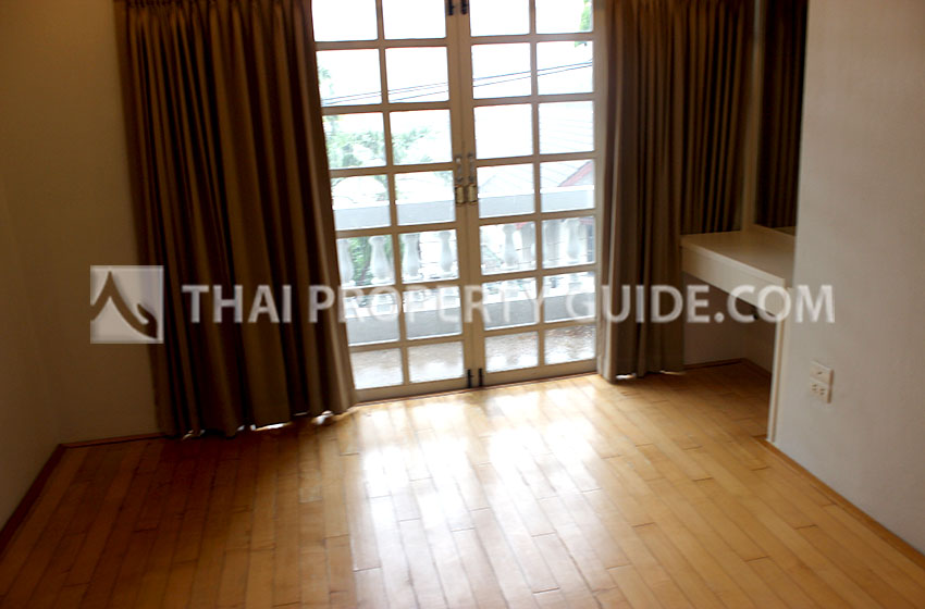Townhouse in Sukhumvit 