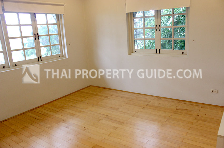 Townhouse in Sukhumvit 