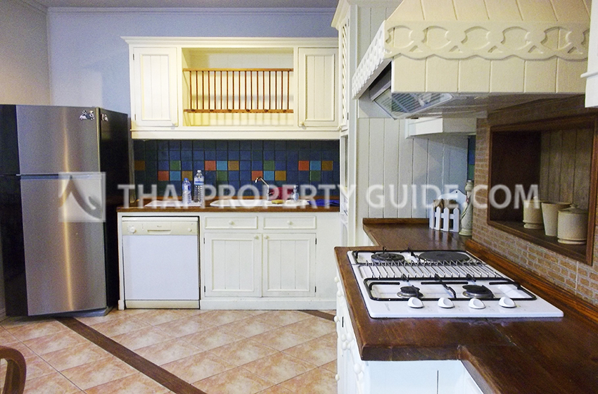 Townhouse in Sukhumvit 