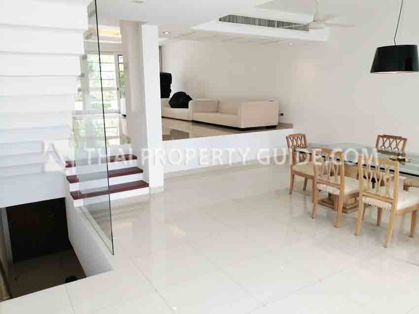 Townhouse in Sukhumvit 