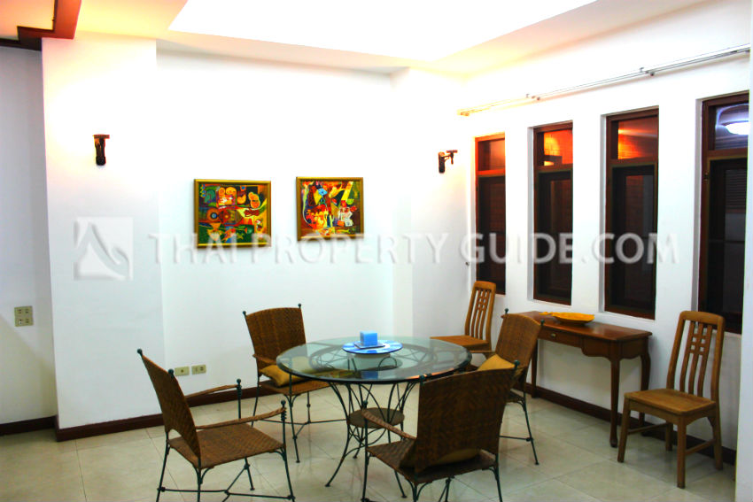 Townhouse in Sukhumvit 