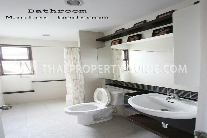 Townhouse in Sukhumvit 