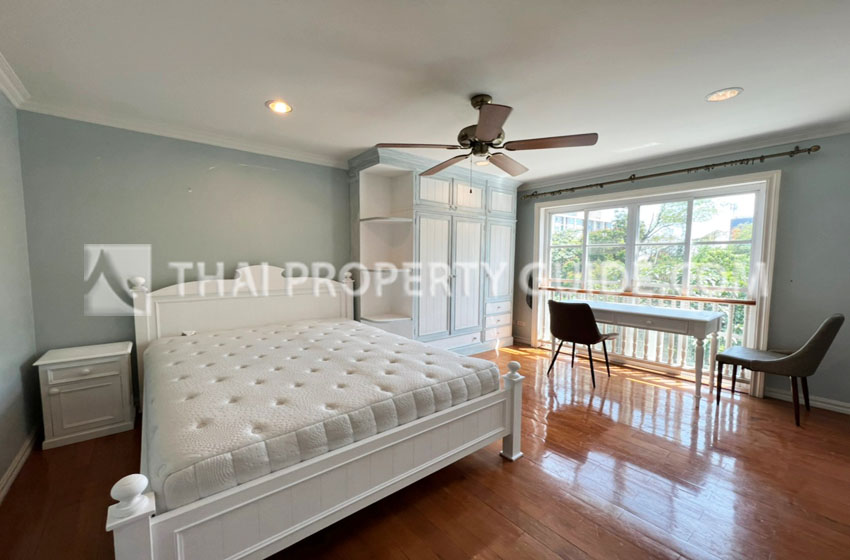 Townhouse in Sukhumvit 