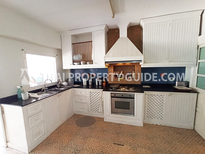Townhouse in Sukhumvit 