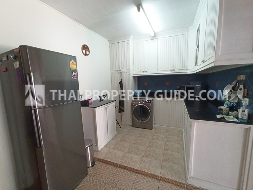 Townhouse in Sukhumvit 