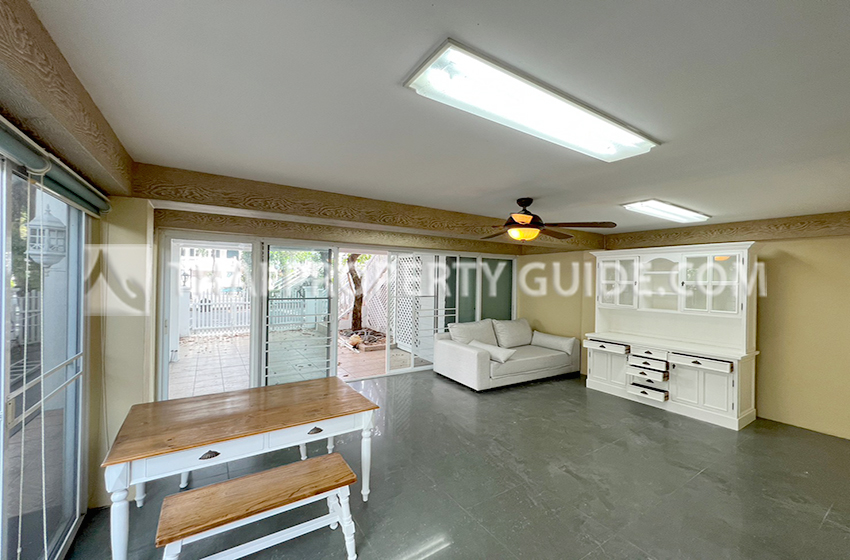 Townhouse in Sukhumvit 