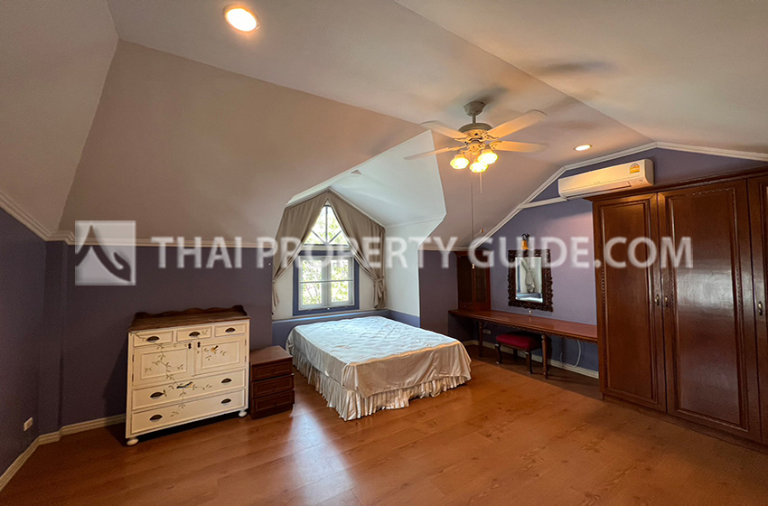Townhouse in Sukhumvit 