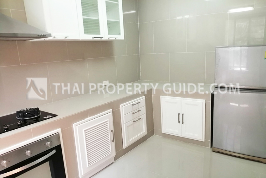 Townhouse in Sukhumvit 