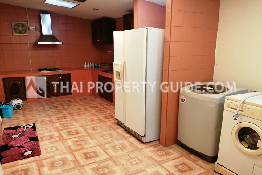 Townhouse in Sukhumvit 