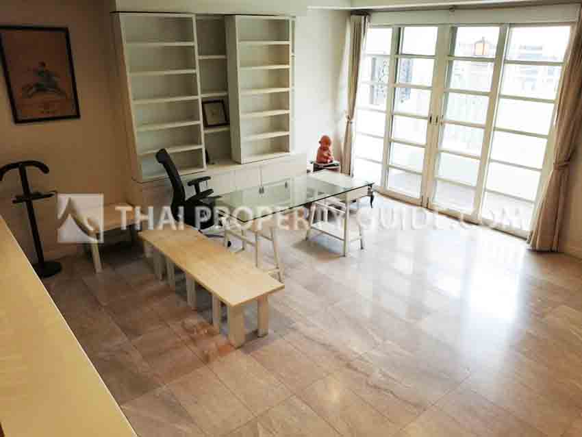 Townhouse in Sukhumvit 