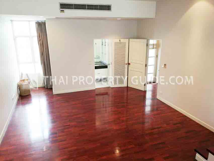 Townhouse in Sukhumvit 