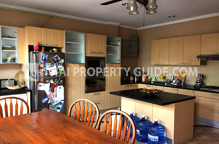 Townhouse in Sukhumvit 