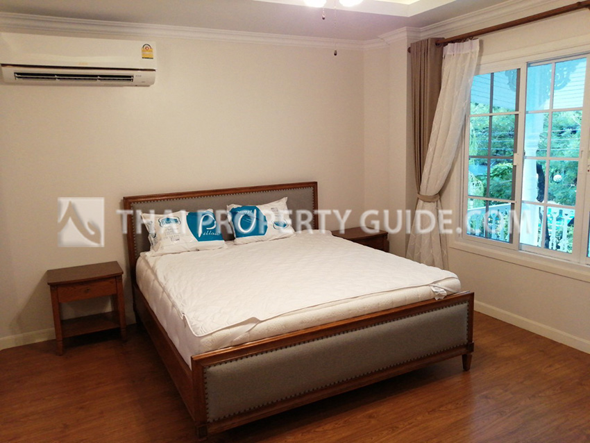 Townhouse in Sukhumvit 
