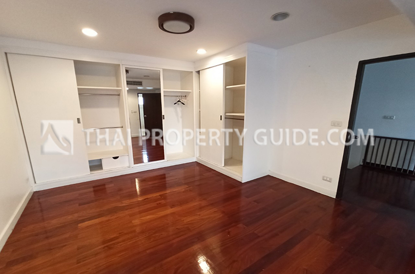 Townhouse in Sukhumvit 