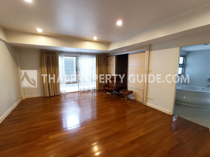 Townhouse in Sukhumvit 