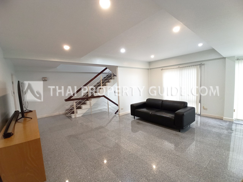 Townhouse in Sukhumvit