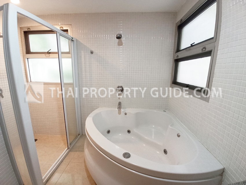 Townhouse in Sukhumvit 