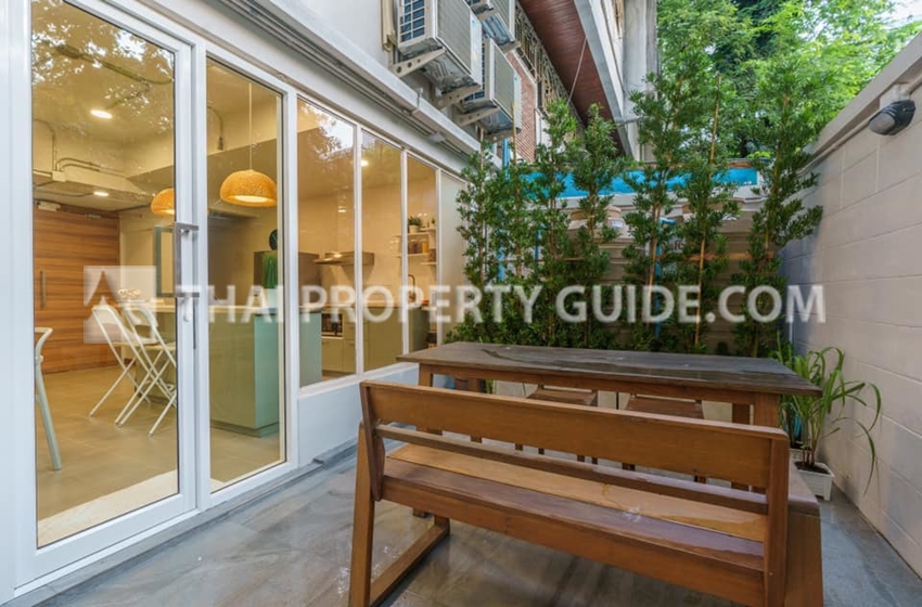 Townhouse in Sukhumvit 