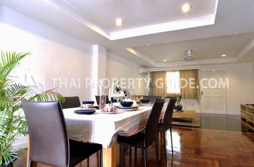 Townhouse in Sukhumvit 
