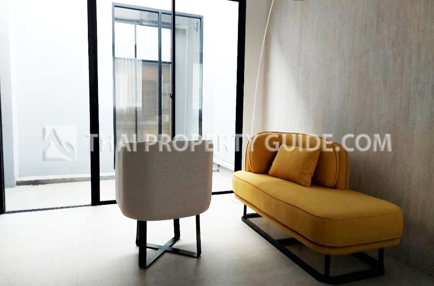 Townhouse in Sukhumvit 