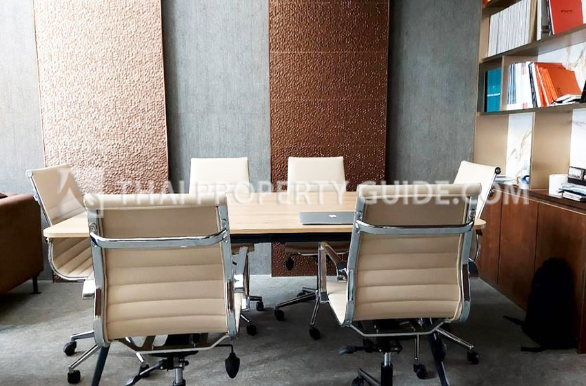 Townhouse in Sukhumvit 