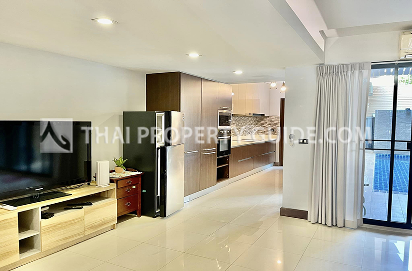 Townhouse in Sukhumvit 